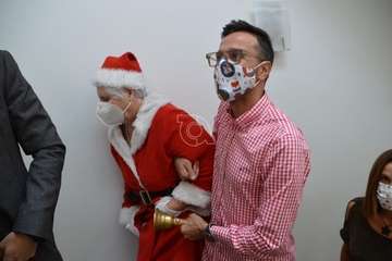 Presentación del proyecto 'Telde en Navidad' con presencia de Papá Noel y su esposa/TA.